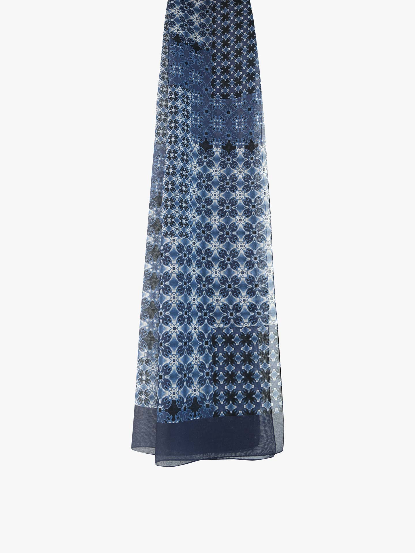 Echarpe com Padrão Geométrico