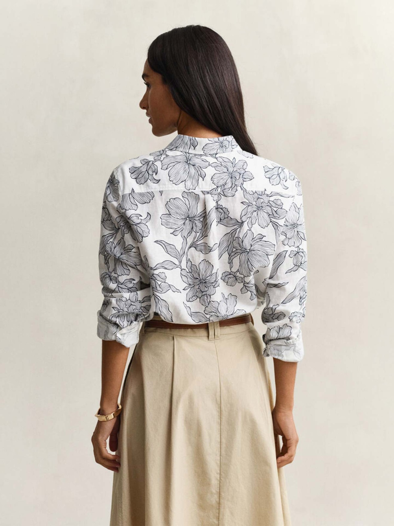Camisa com Padrão Floral