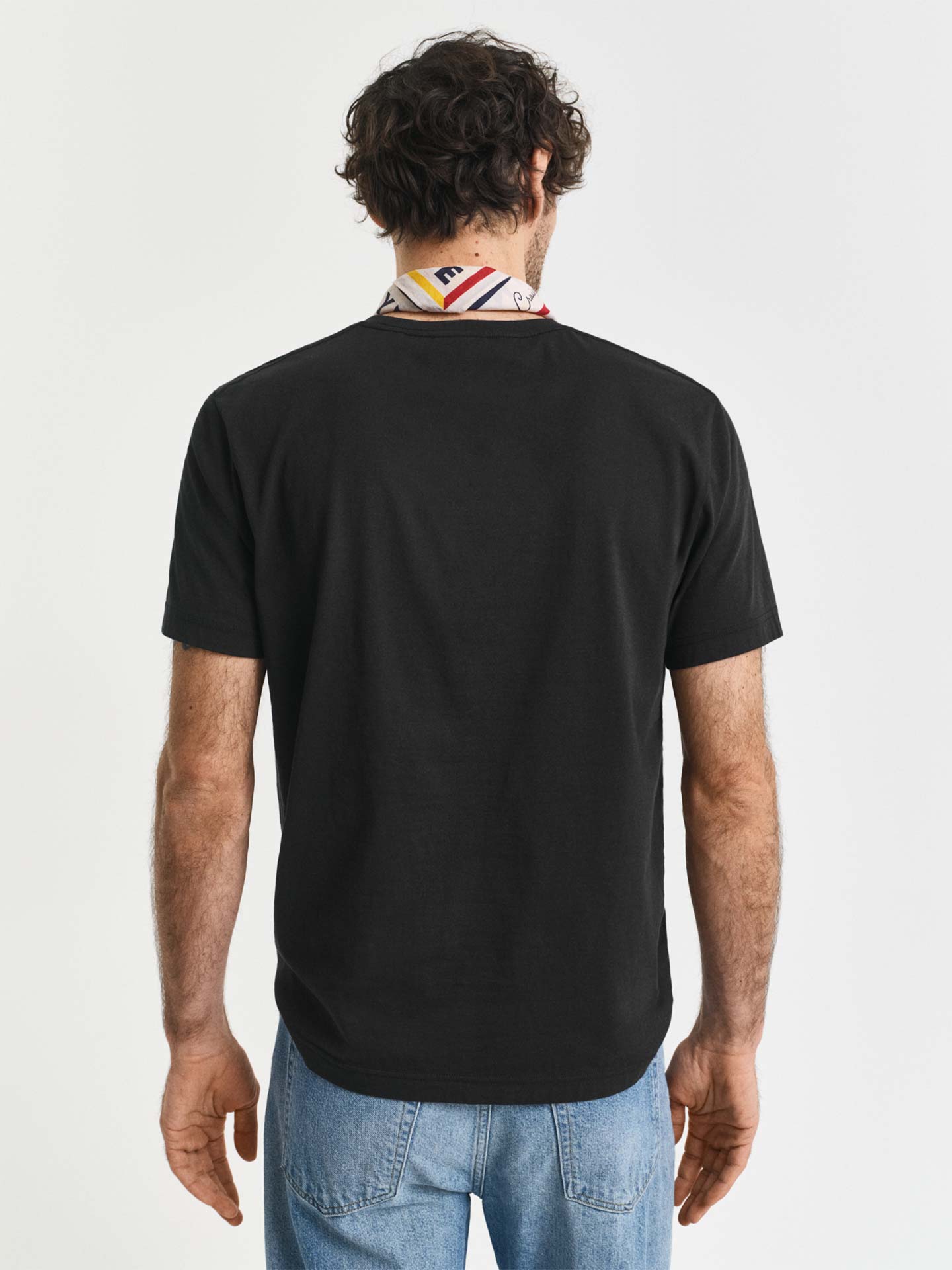 T-shirt com Logótipo Bordado