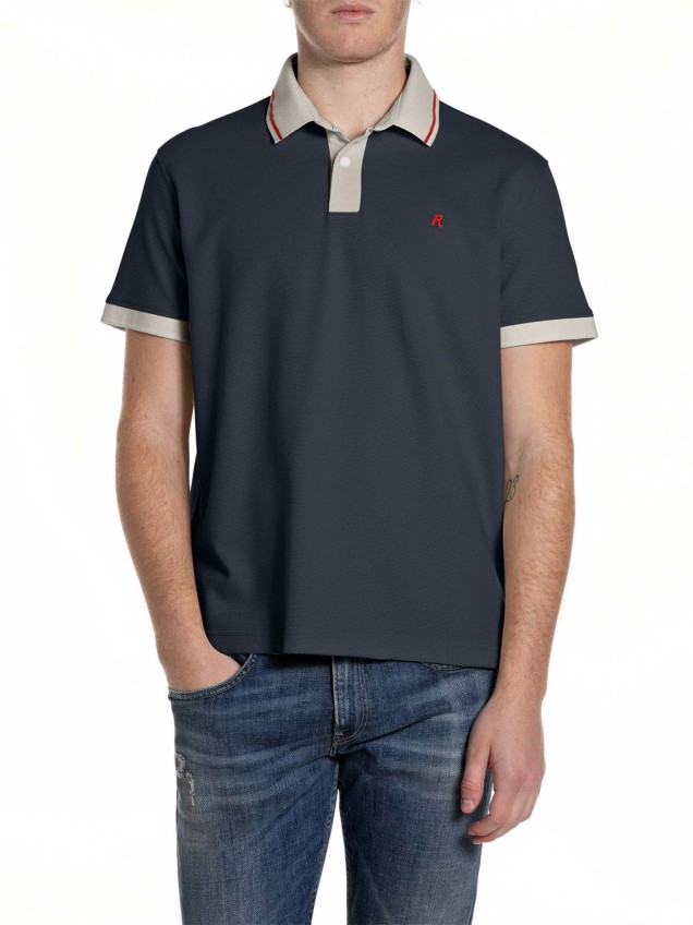 Polo com Gola Contraste