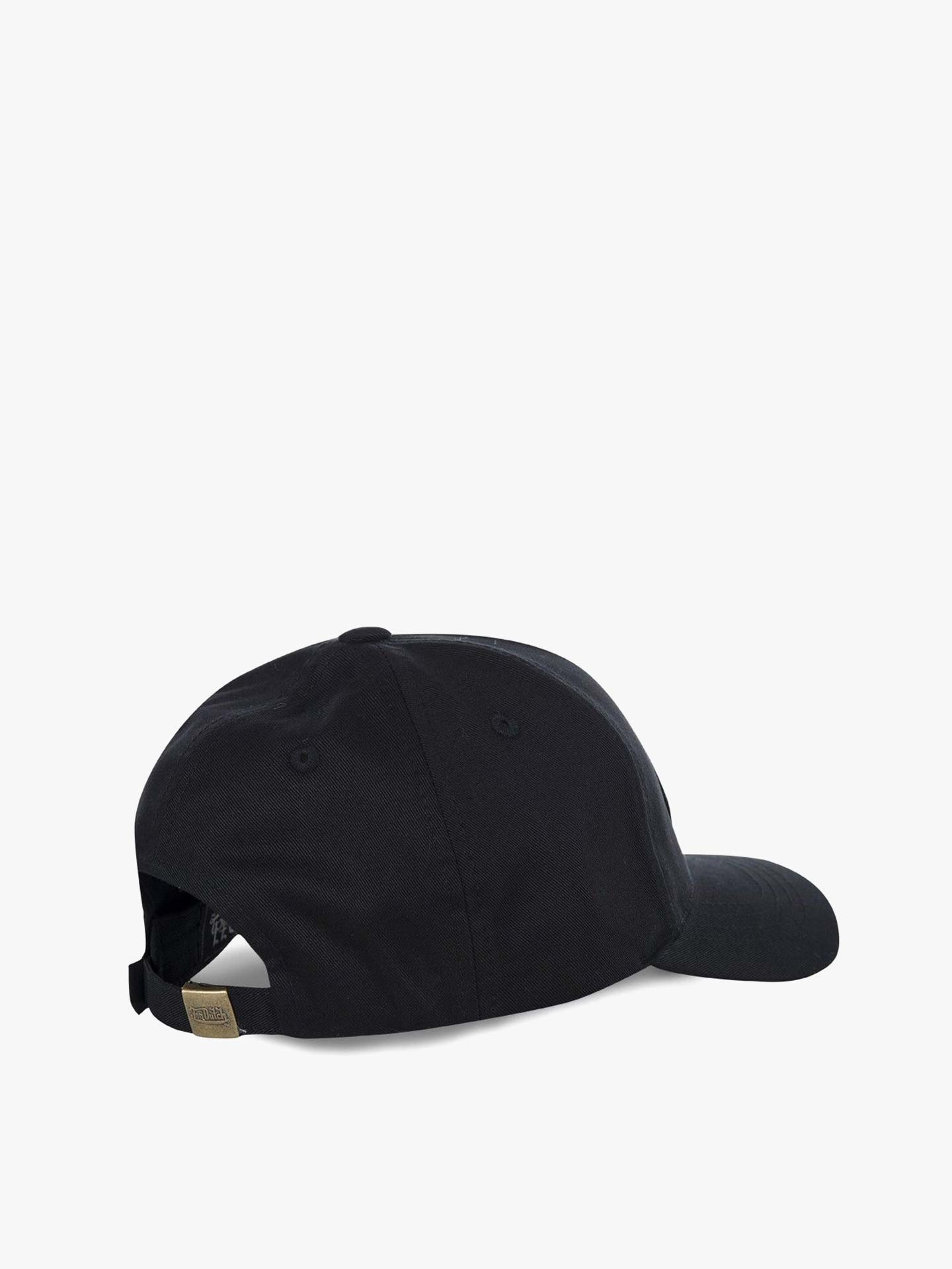 Boné Trucker com Patch Bordado