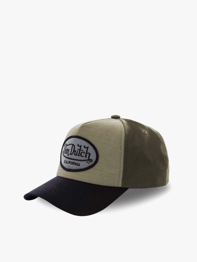 Boné Trucker com Patch Bordado