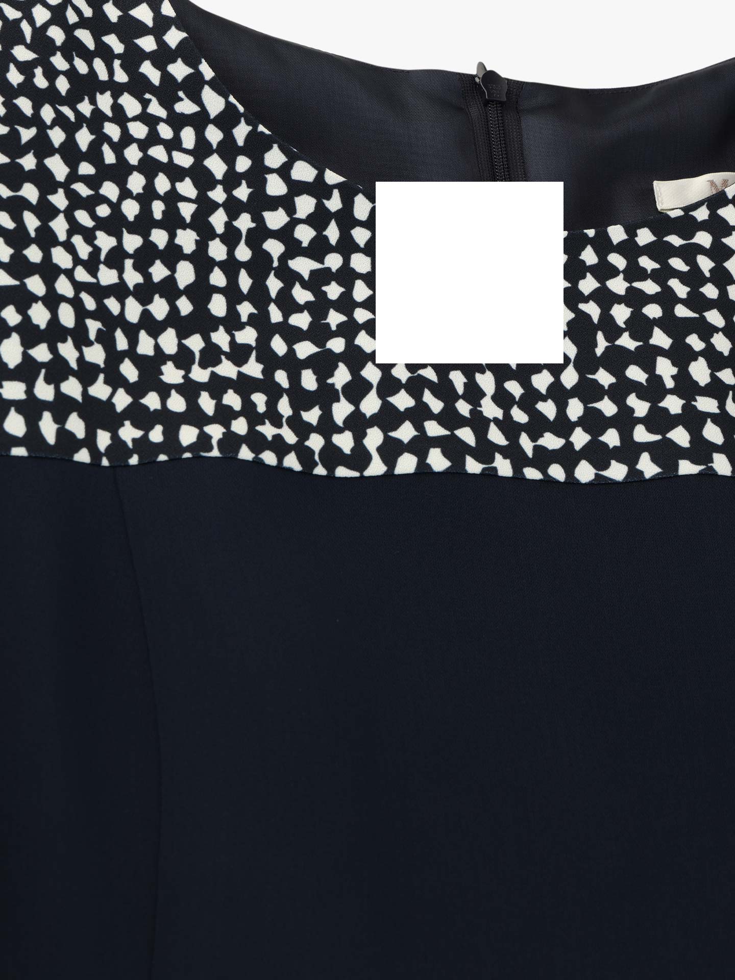 Vestido com Padrão