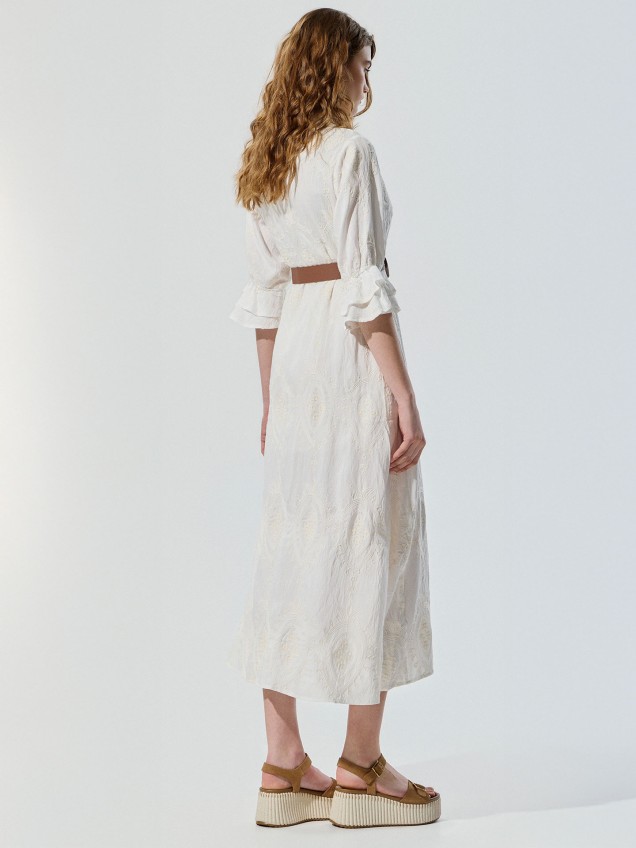 Vestido Camiseiro Midi com Detalhes Bordados