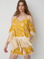 Amarelo