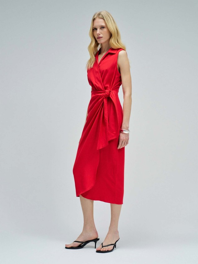 Vestido Midi com Trespasse Frontal