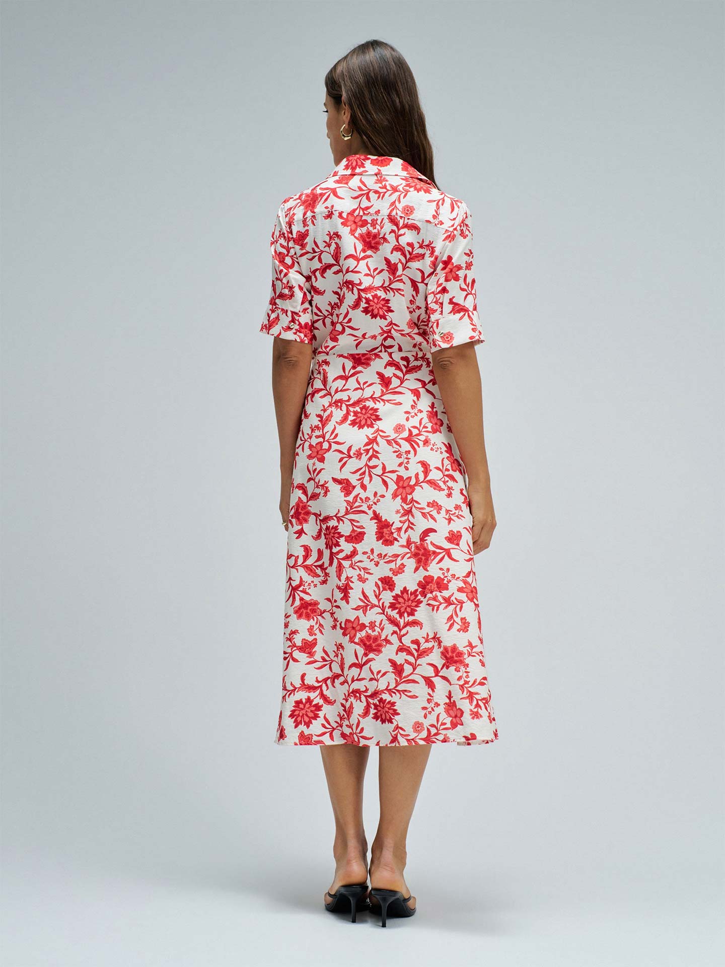Vestido Camiseiro Midi com Padrão Floral
