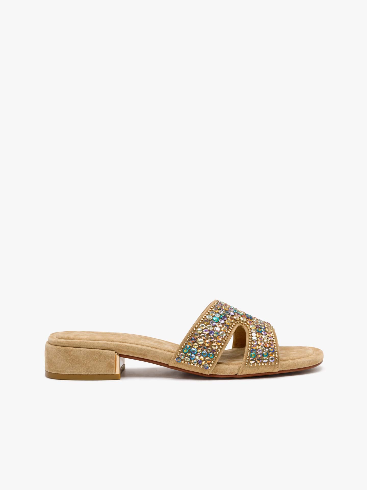 Chinelas com Tacão Baixo