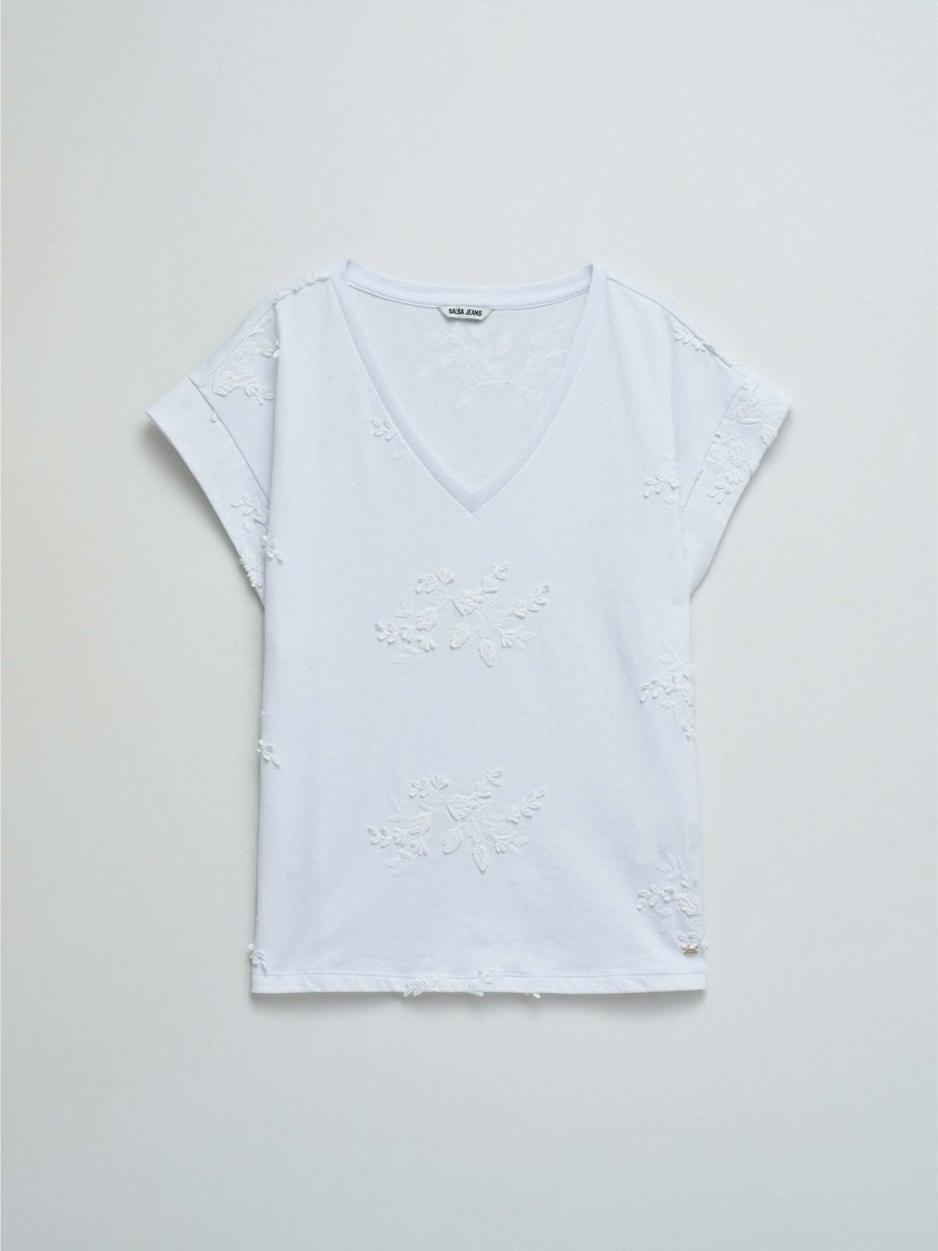 T-shirt com Bordados Florais