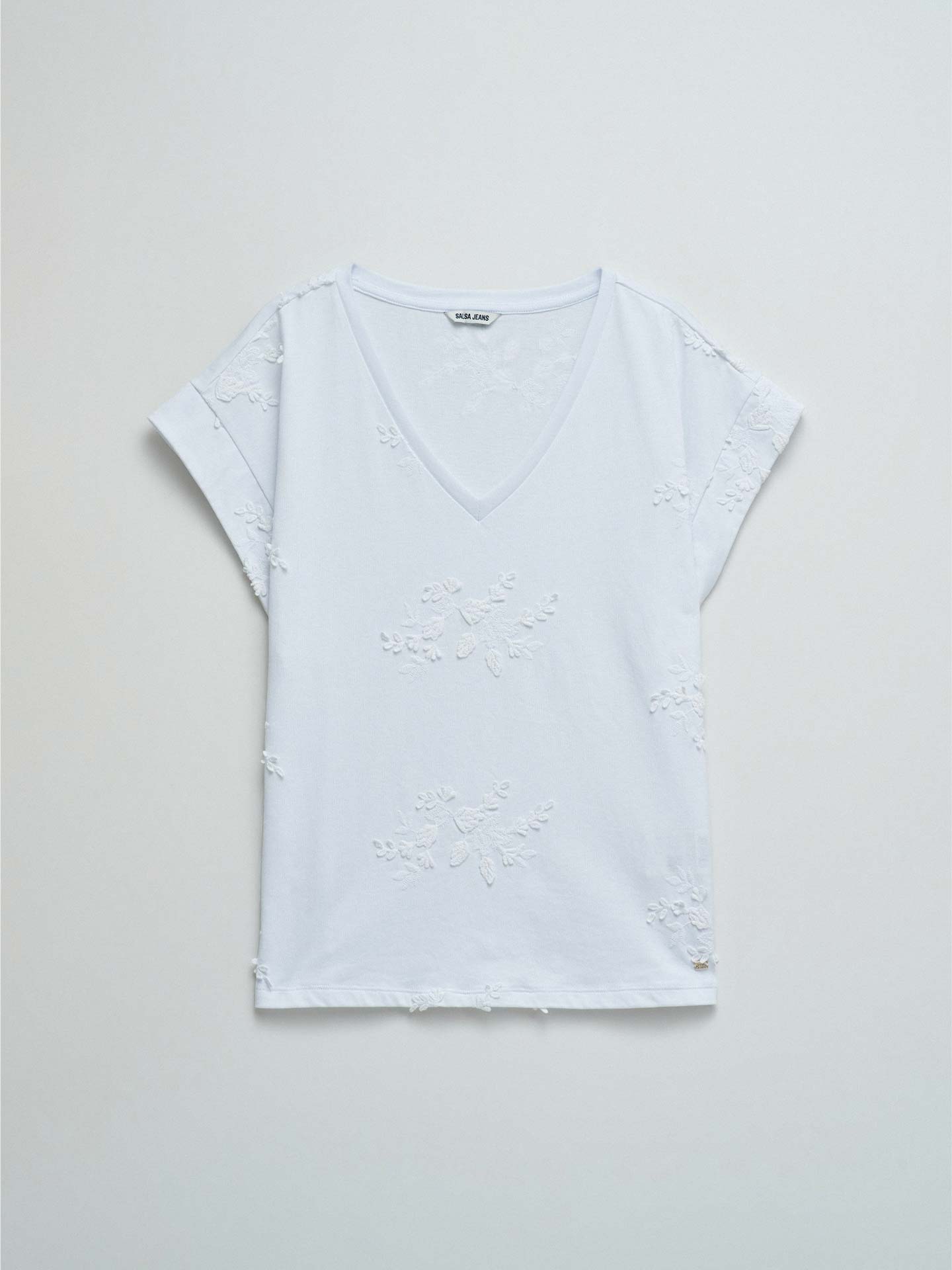 T-shirt com Bordados Florais