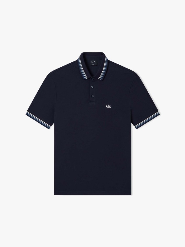 Polo Piqué com Detalhes Contrastantes