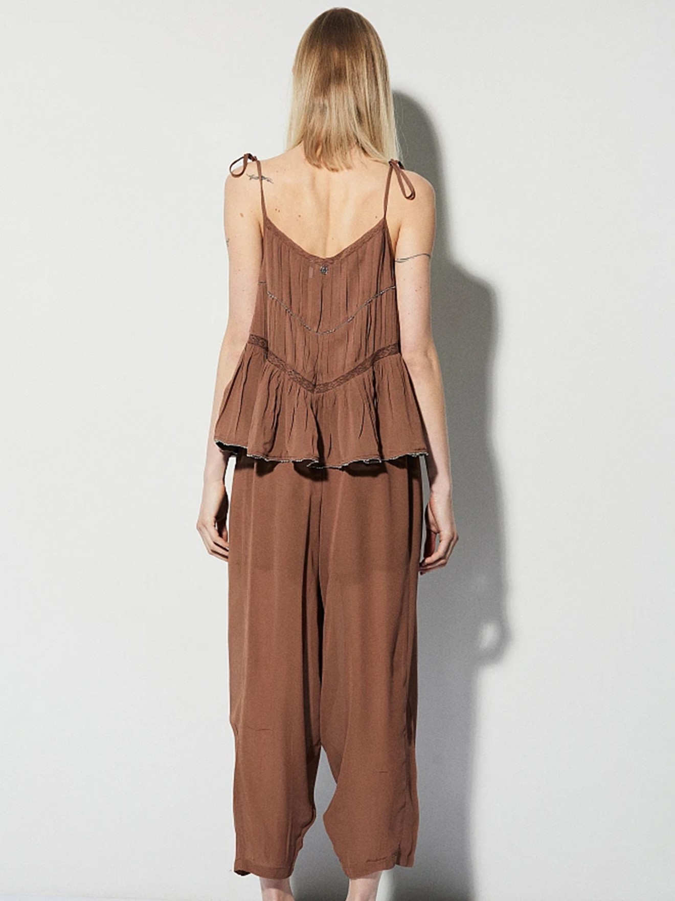 Top Plissado com Detalhes em Renda