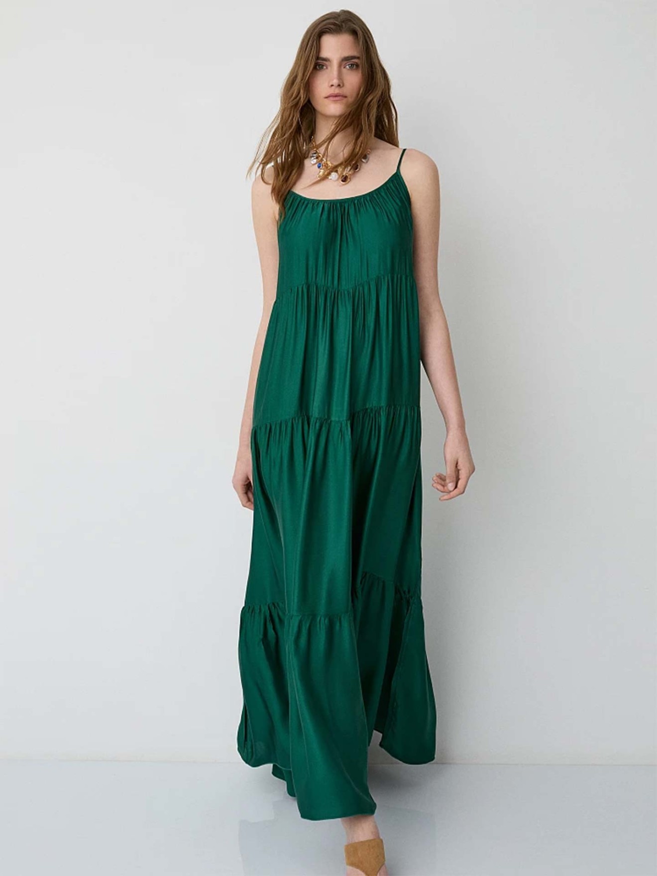 Vestido Comprido com Folhos