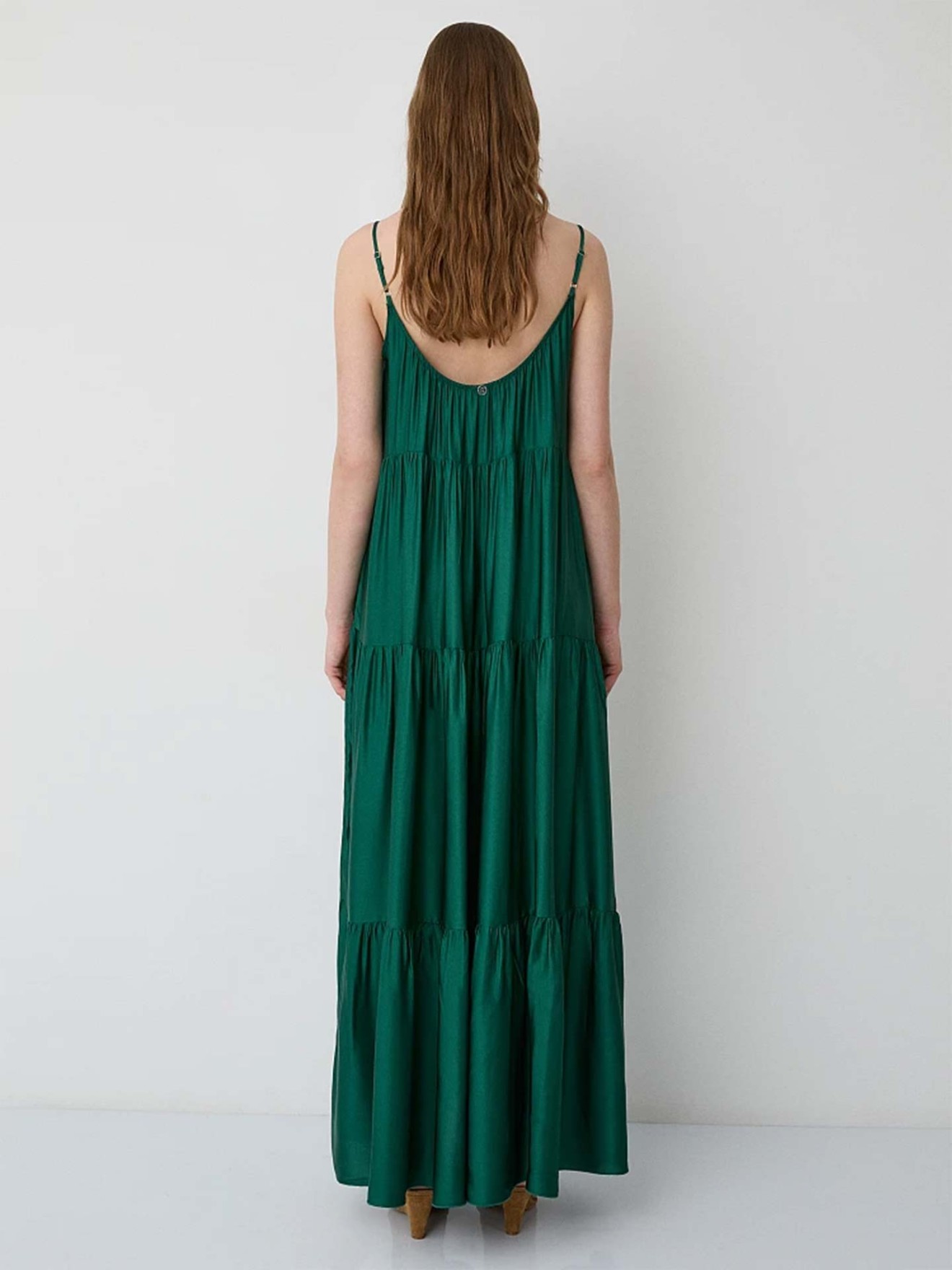 Vestido Comprido com Folhos