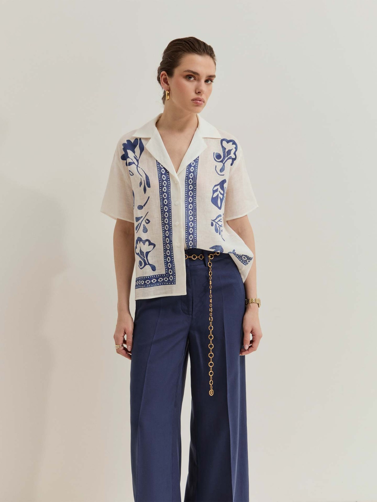 Camisa em Linho com Padr�o Floral