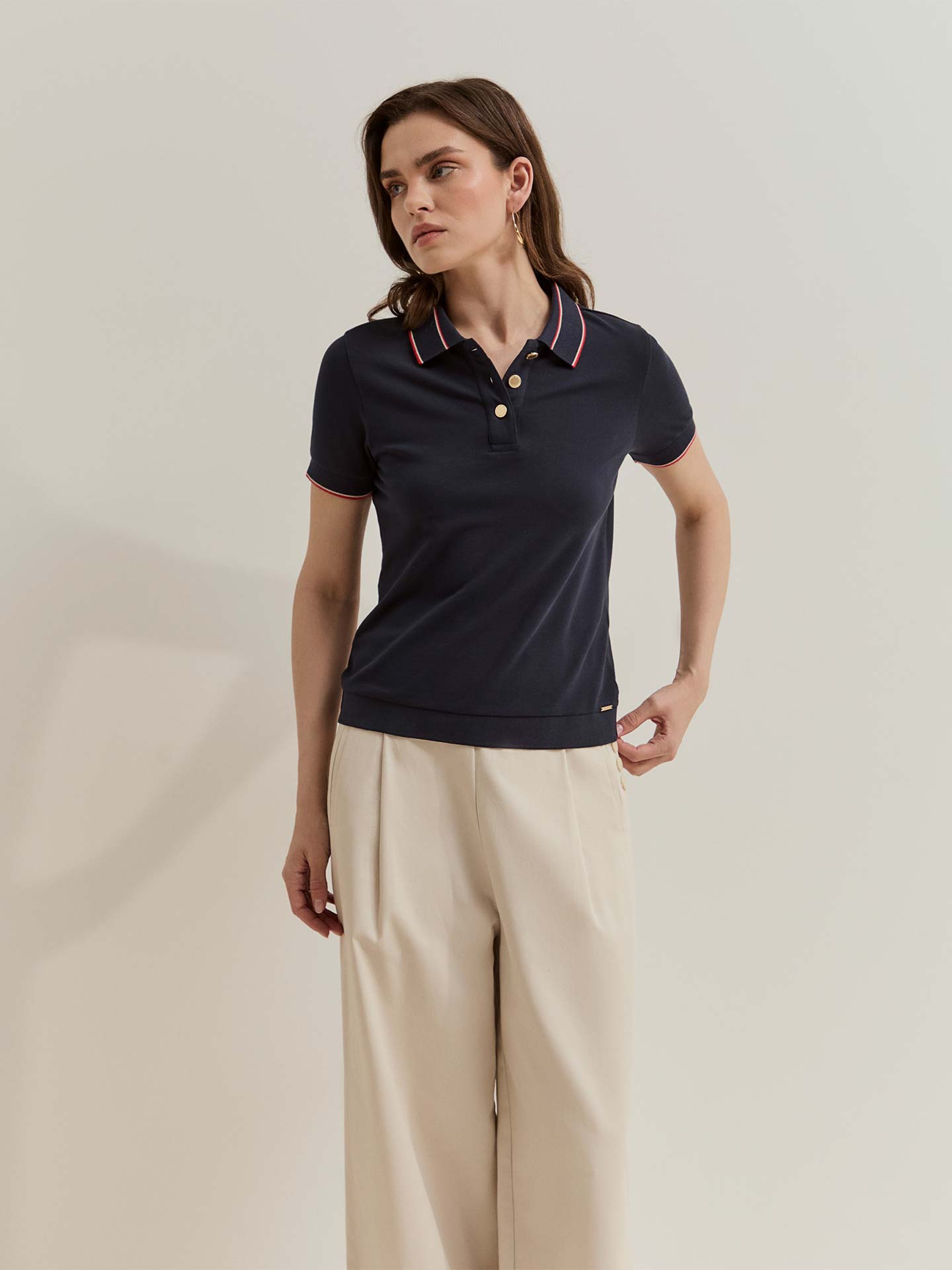 Polo com Riscas em Contraste