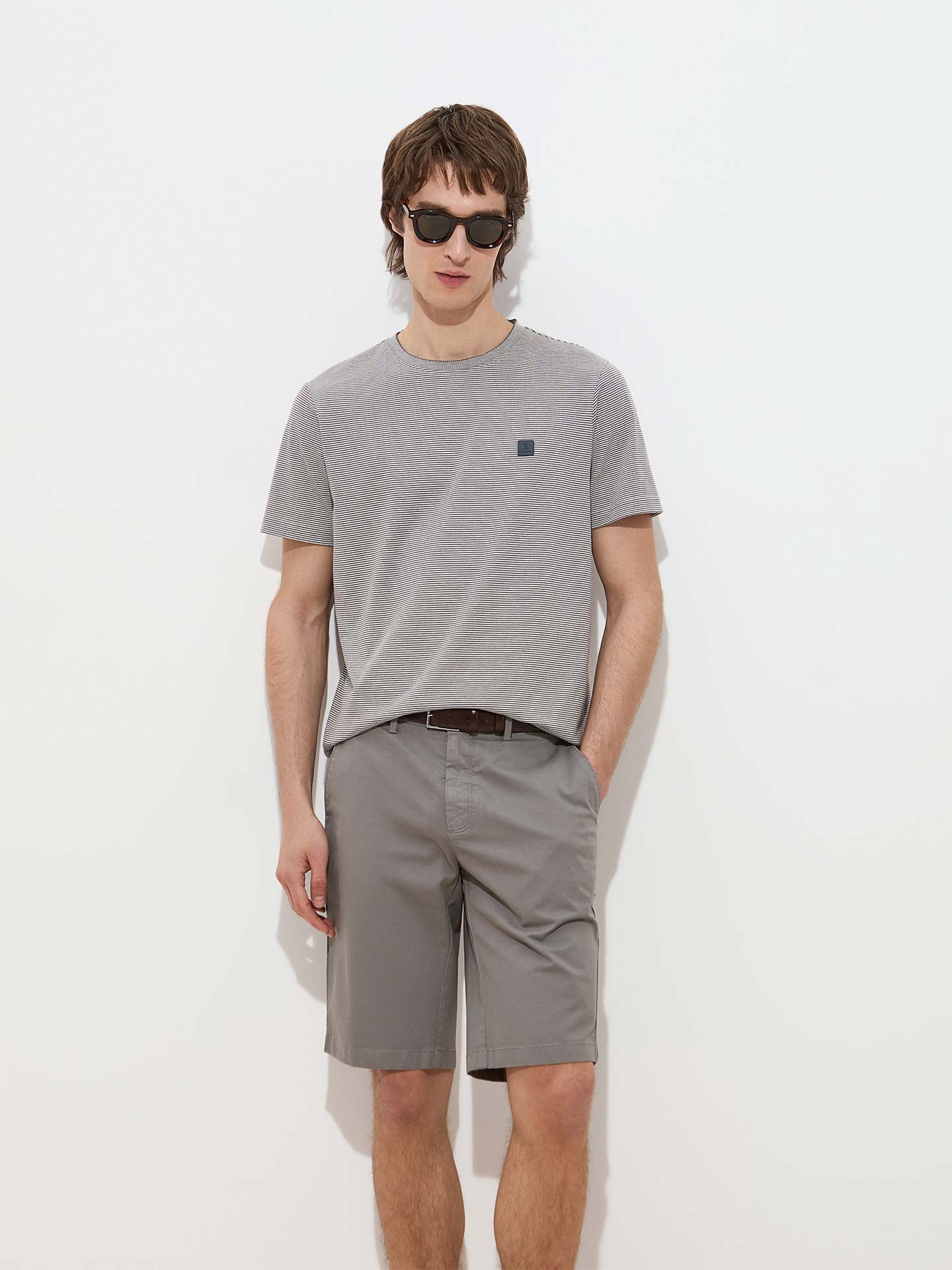 T-shirt às Riscas