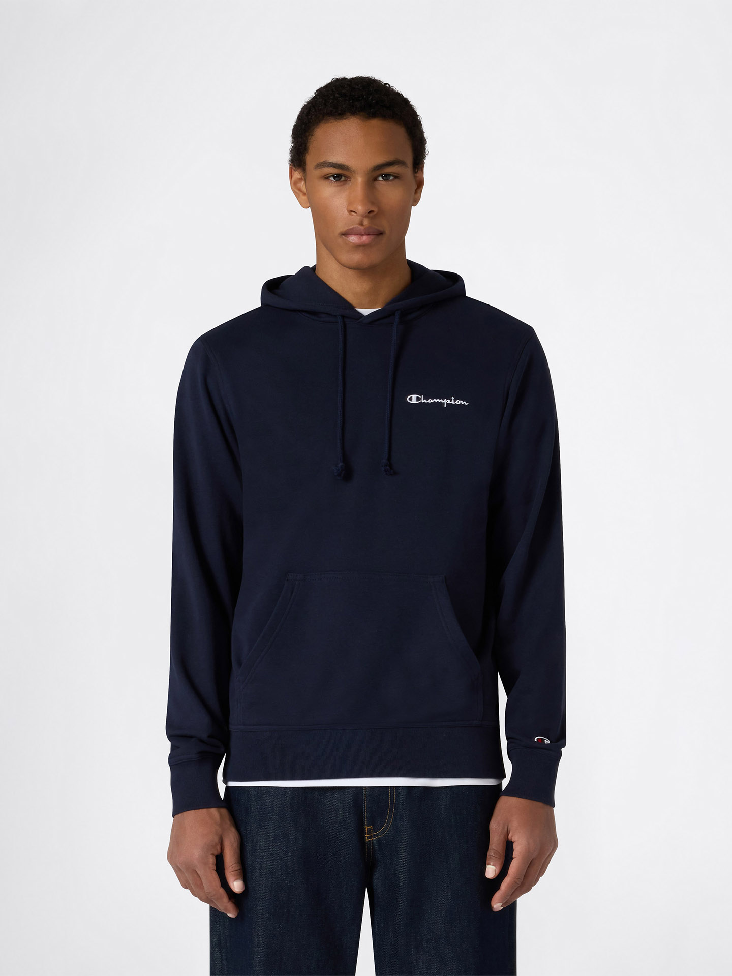 Sweatshirt com Capuz e Bolso Canguru