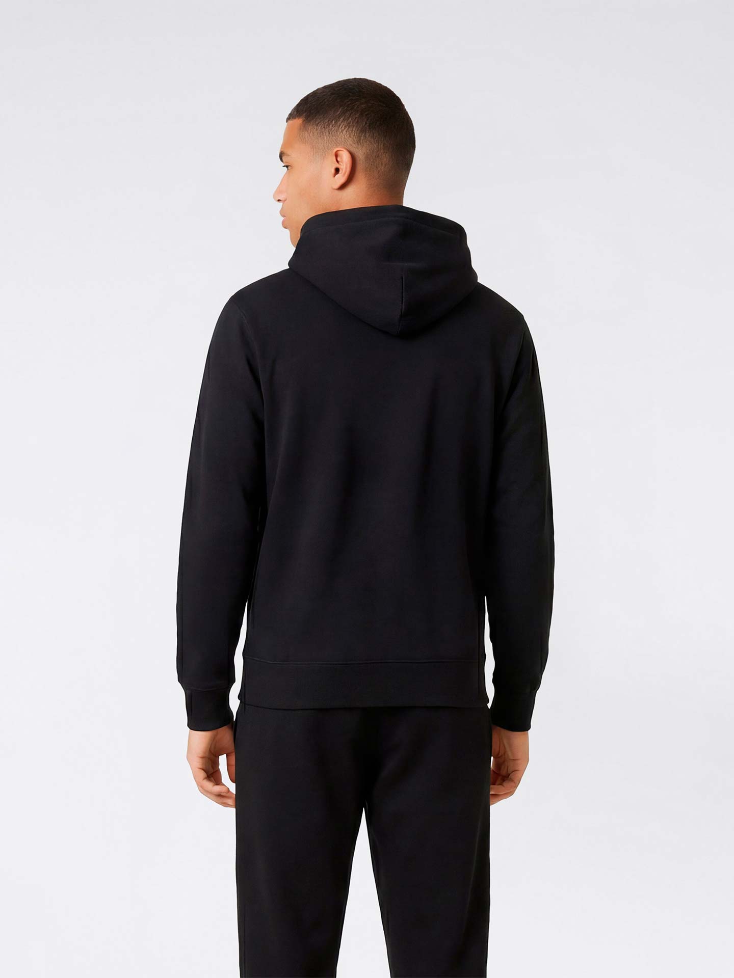 Sweatshirt com Capuz e Bolso Canguru