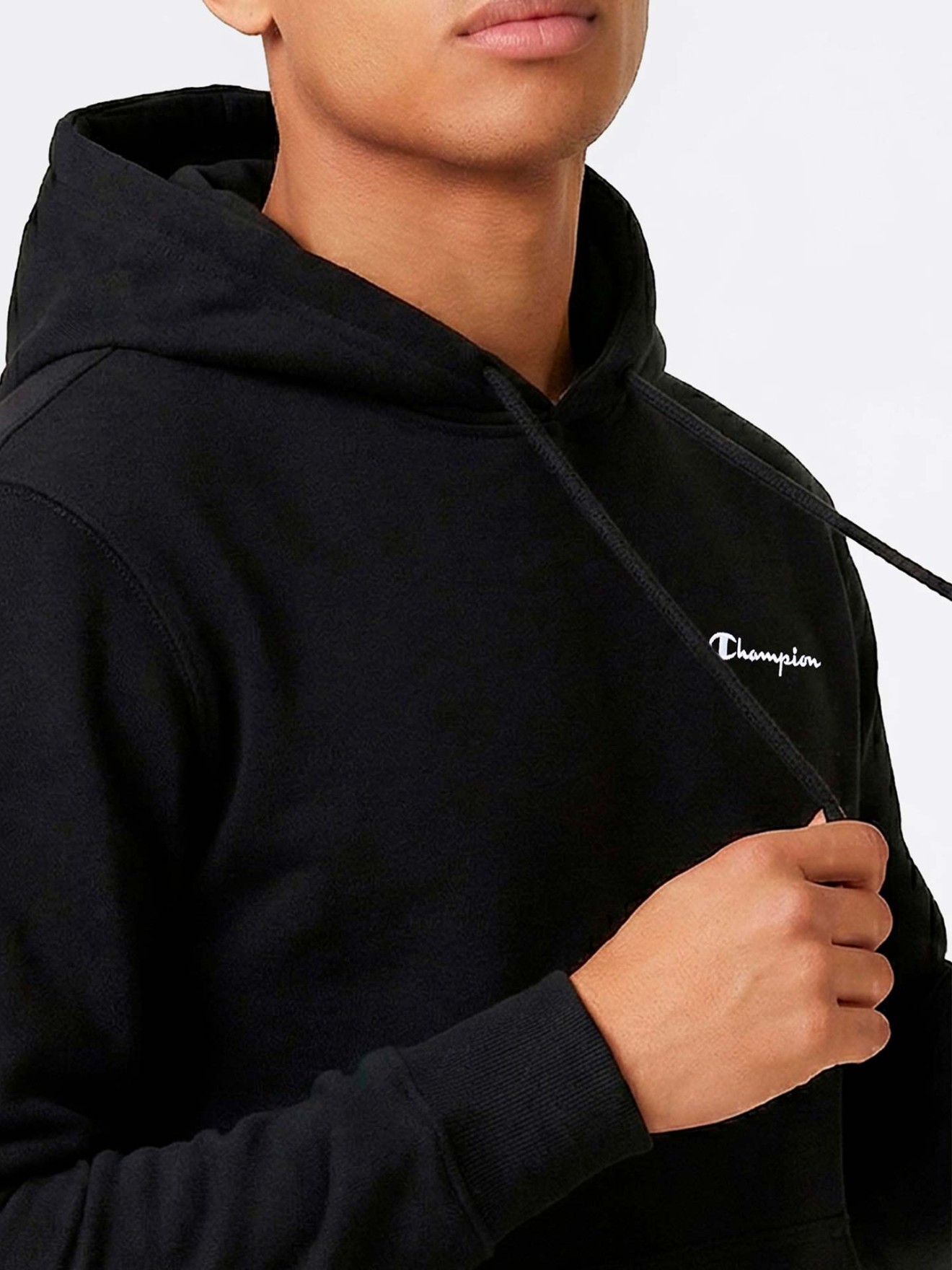 Sweatshirt com Capuz e Bolso Canguru