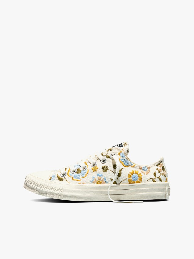 Sapatilhas Chuck Taylor com Bordados Florais