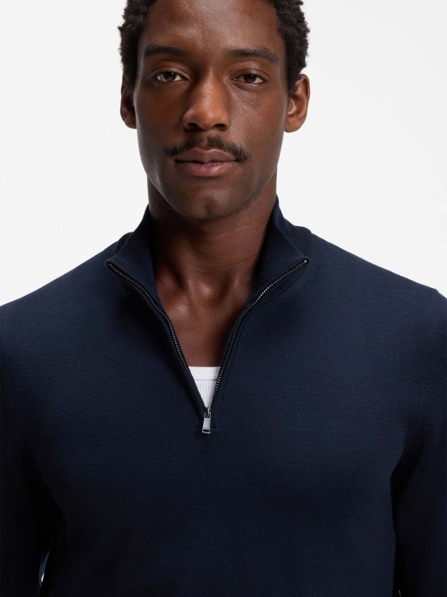 Camisola com Gola de Fecho