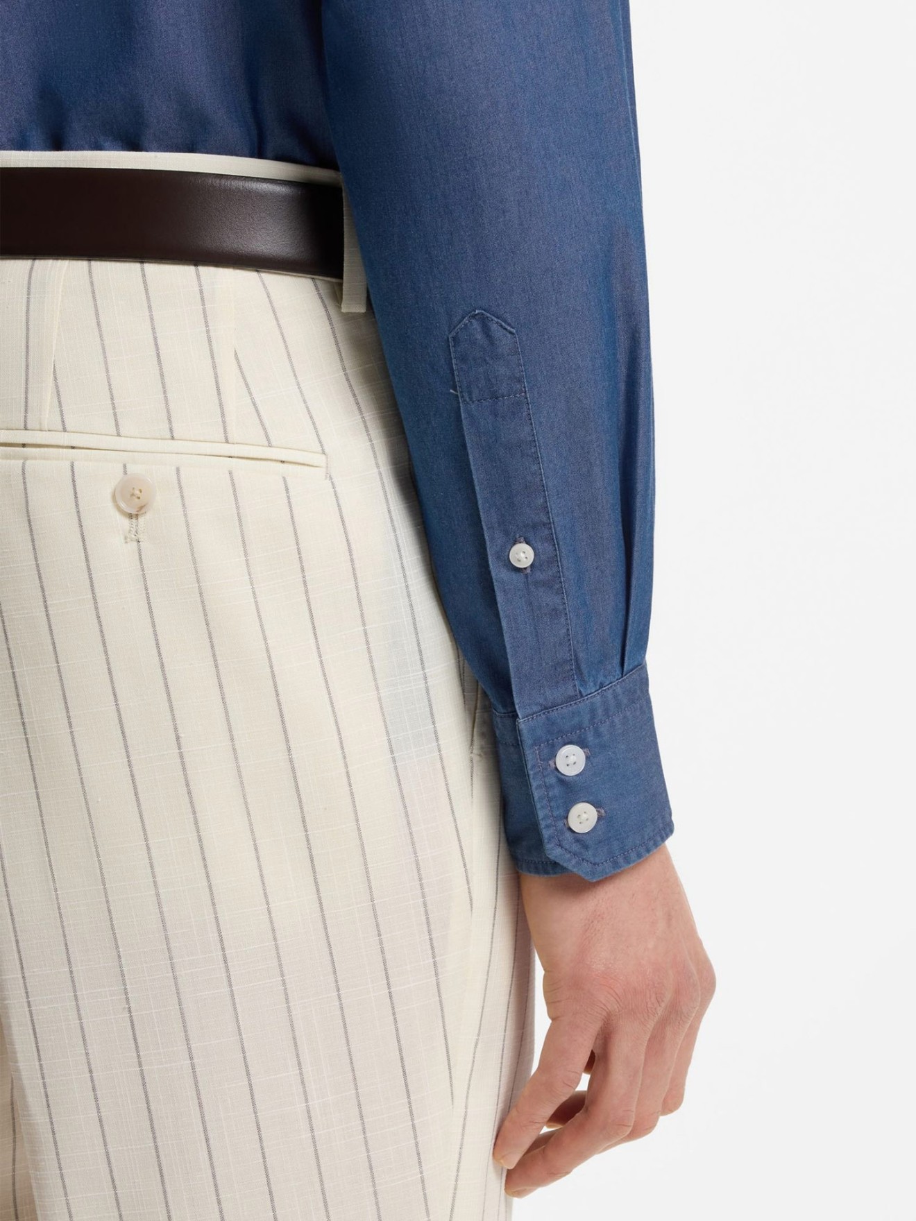 Camisa com Bolso no Peito