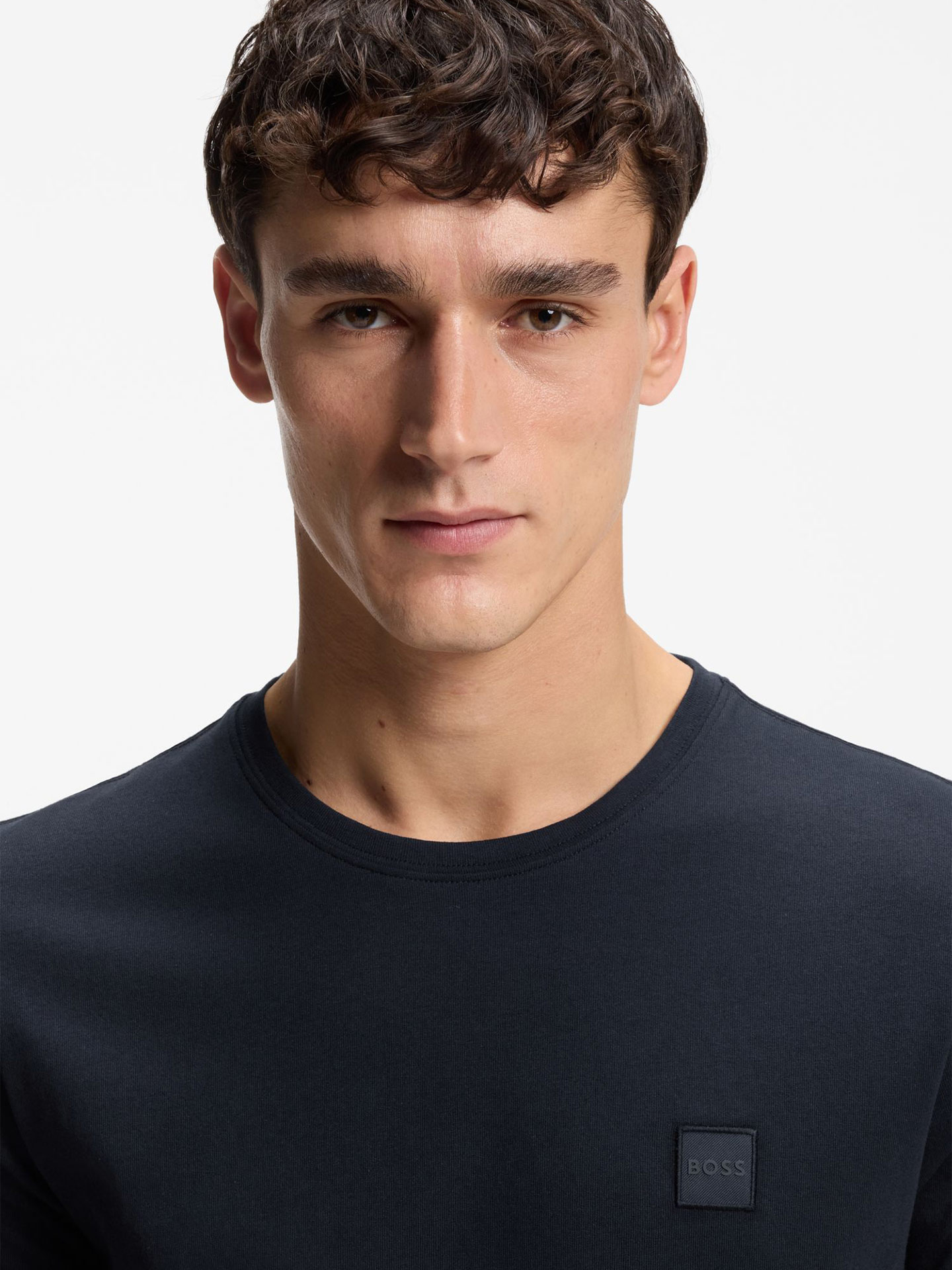 T-shirt com Logo
