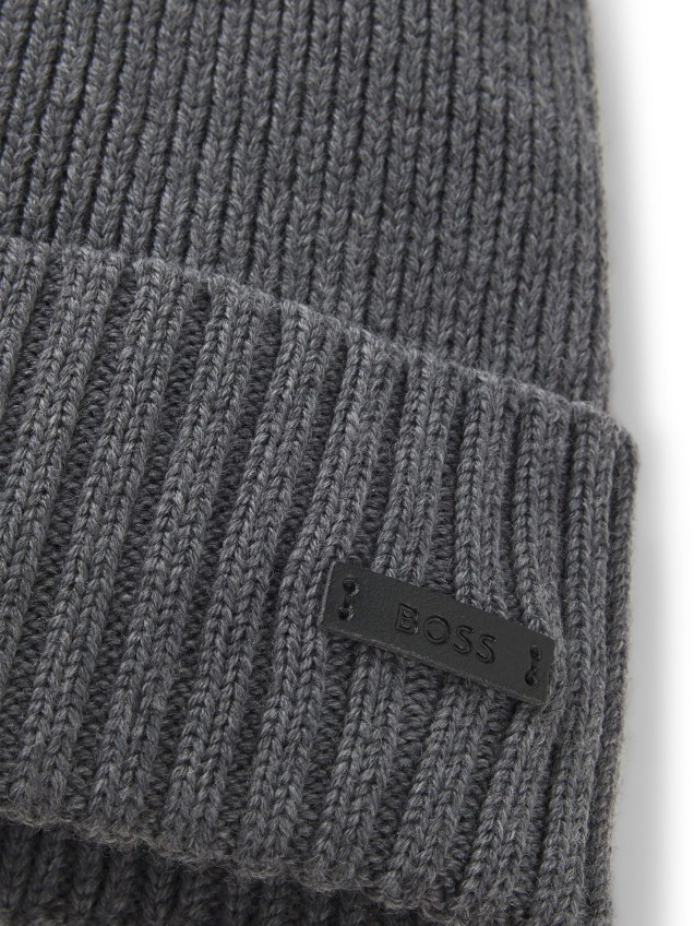 Gorro em Malha Canelada