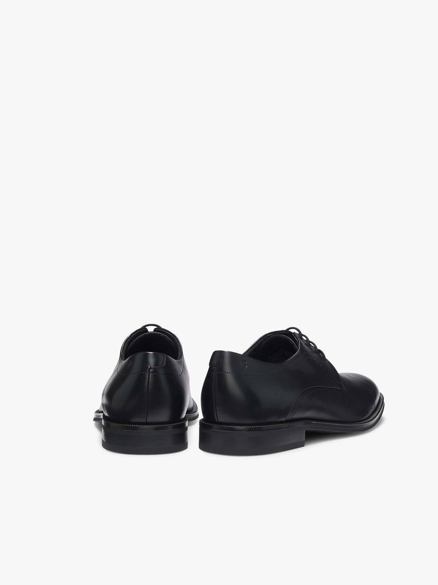 Sapatos Derby em Pele