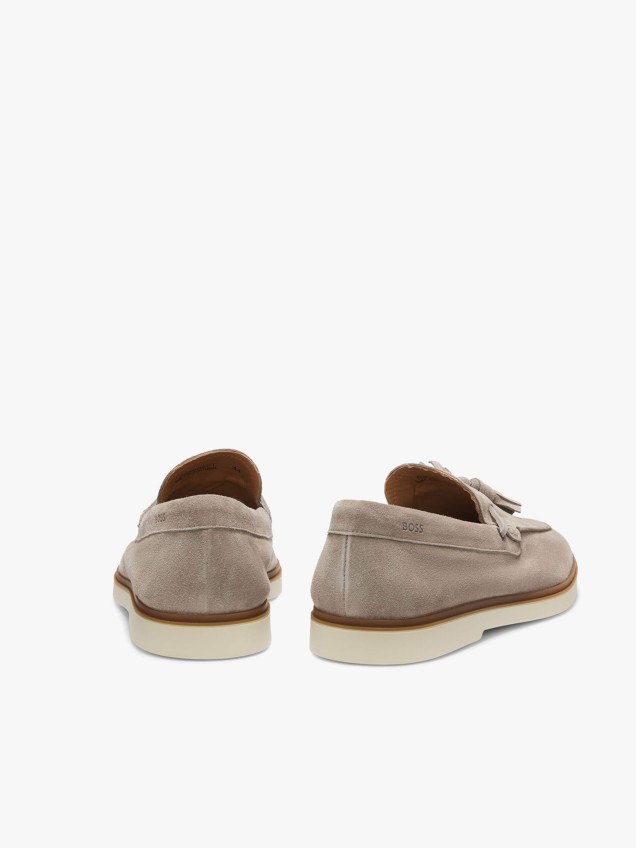 Loafers em Camurça com Berloques