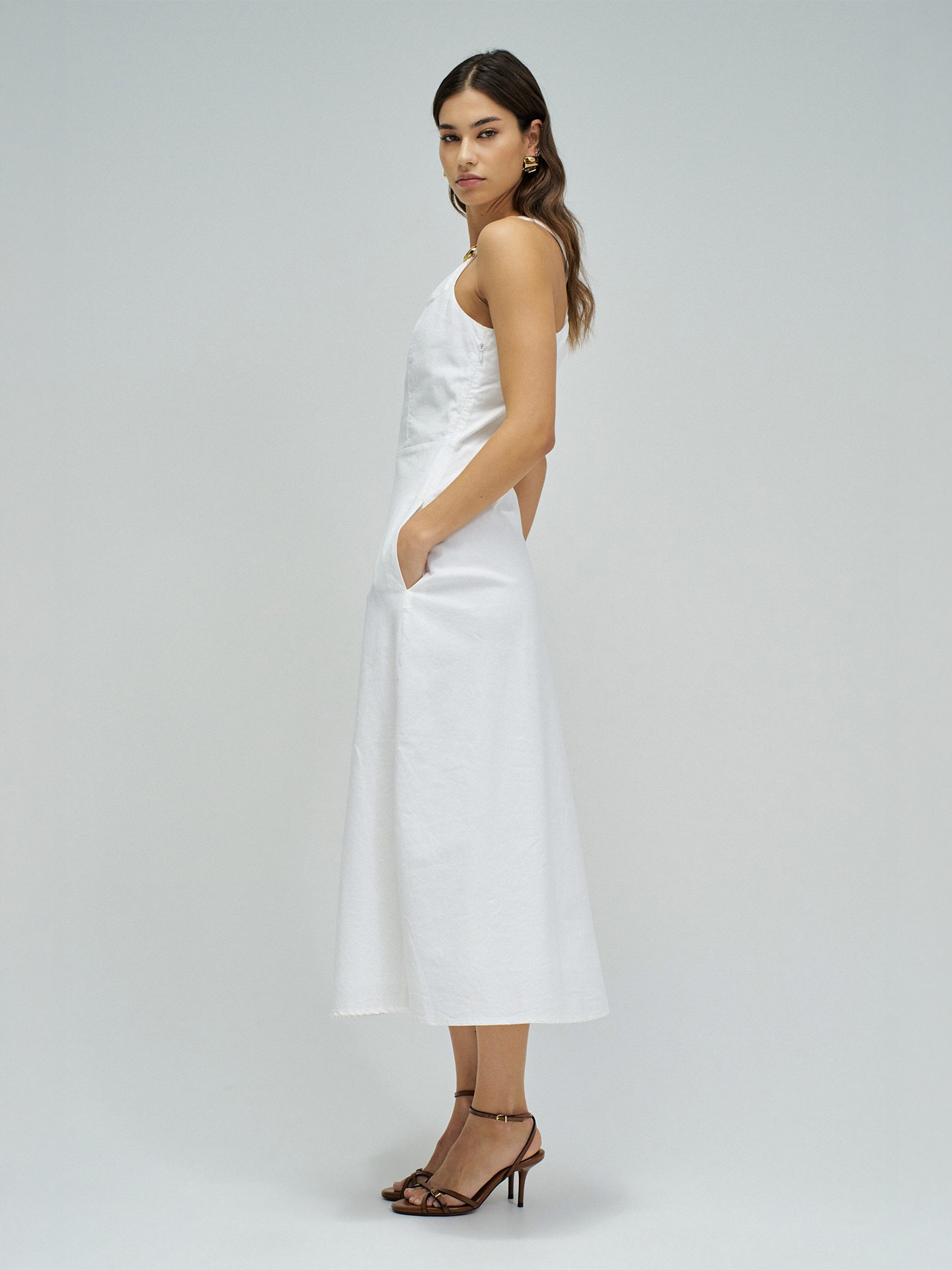 Vestido Midi com Decote em V