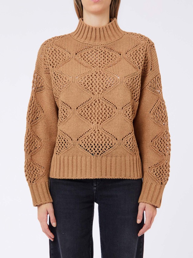 Camisola de Gola Alta com Missangas