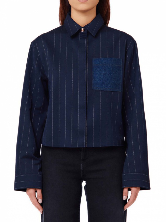 Camisa Cropped �s Riscas com Bolso