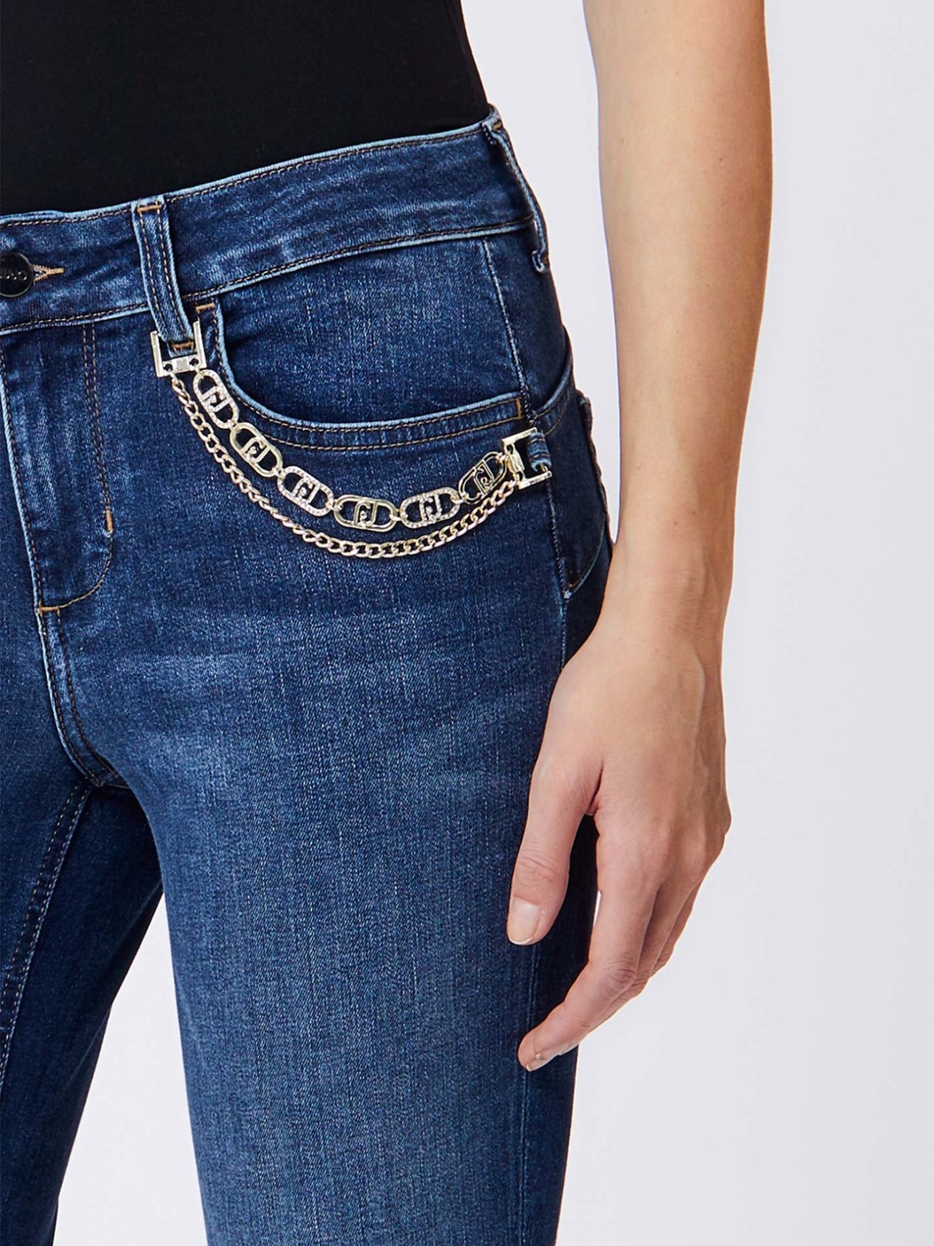 Cal�as de Ganga Slim Fit