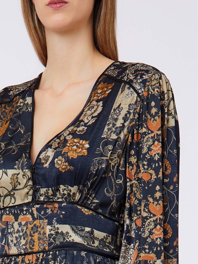Vestido Comprido com Folhos