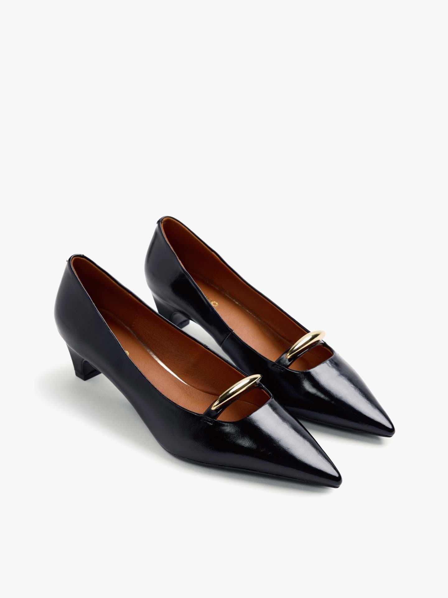 Sapatos de Salto com Efeito Verniz