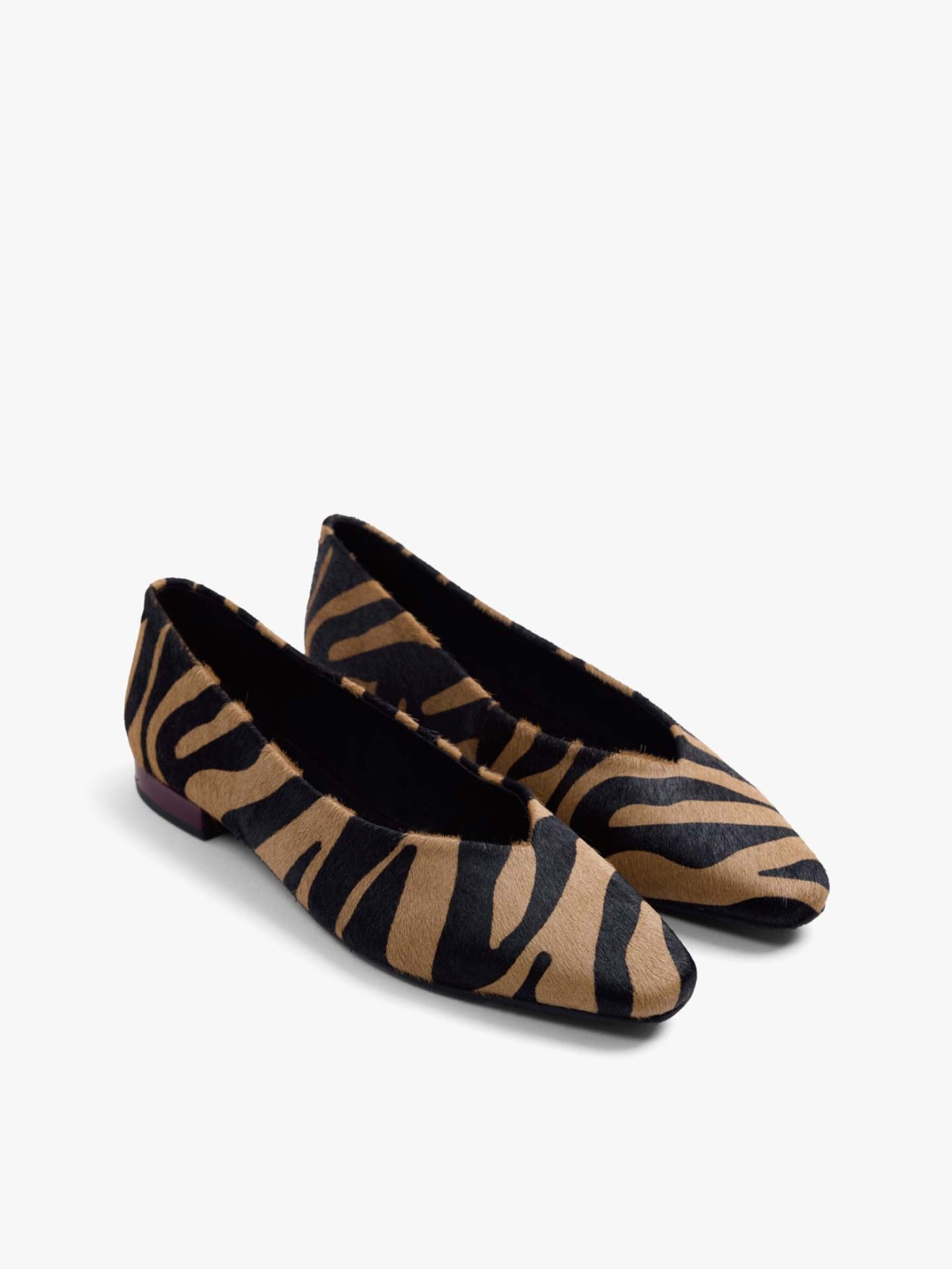 Sabrinas em Pele com Padr�o Animal