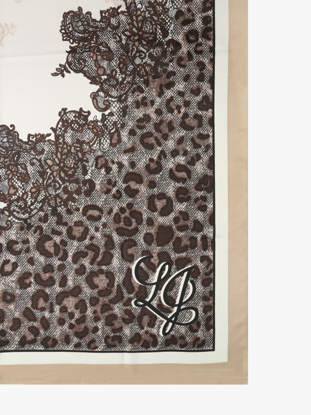 Lenço Quadrado com Animal Print