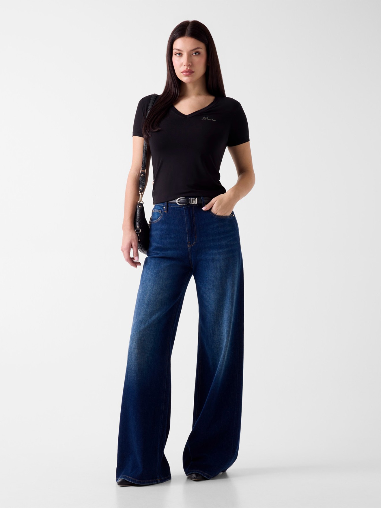 T-shirt Slim Fit com Logo de Strass