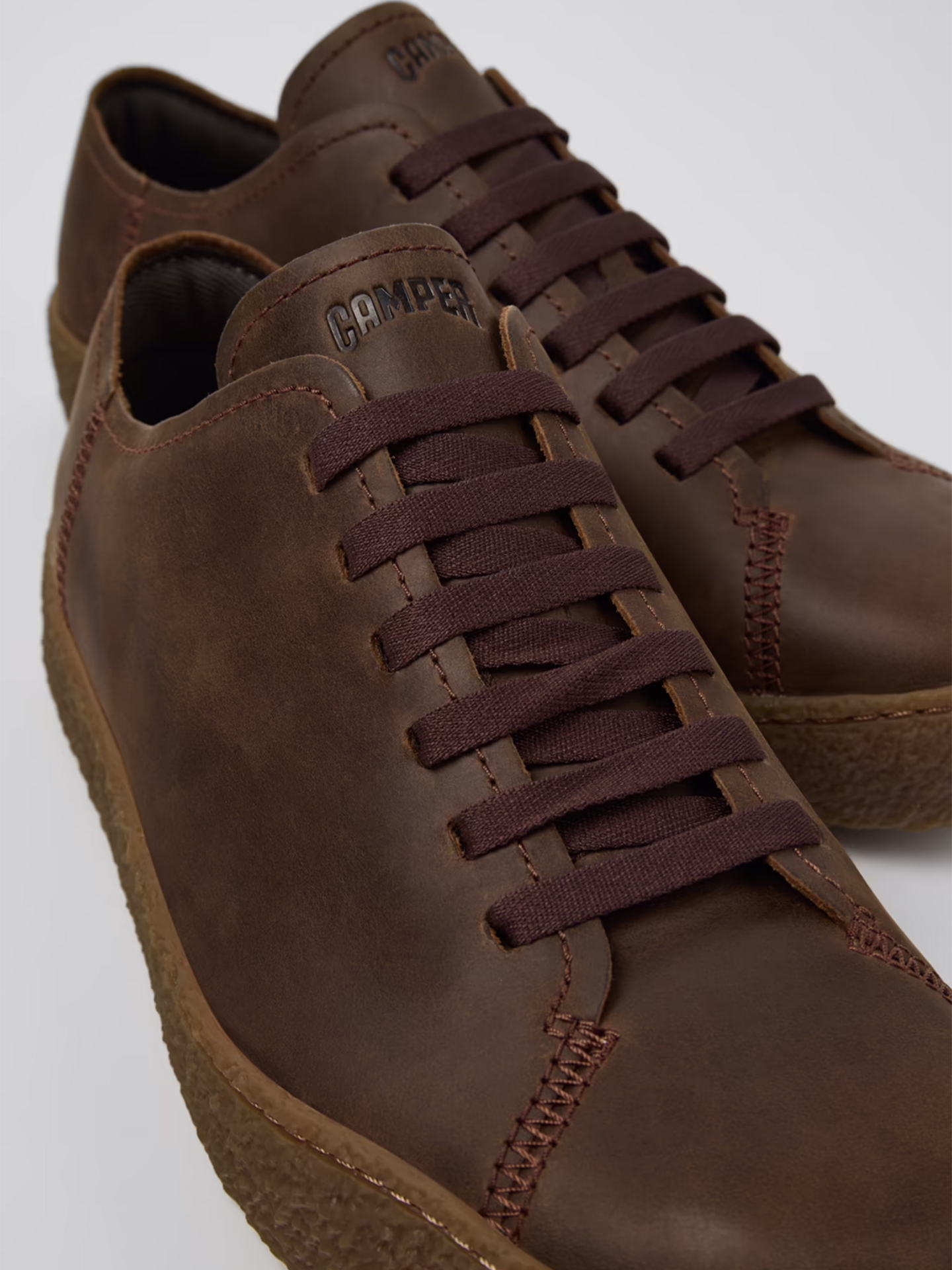 Sapatos Peu Terreno em Pele