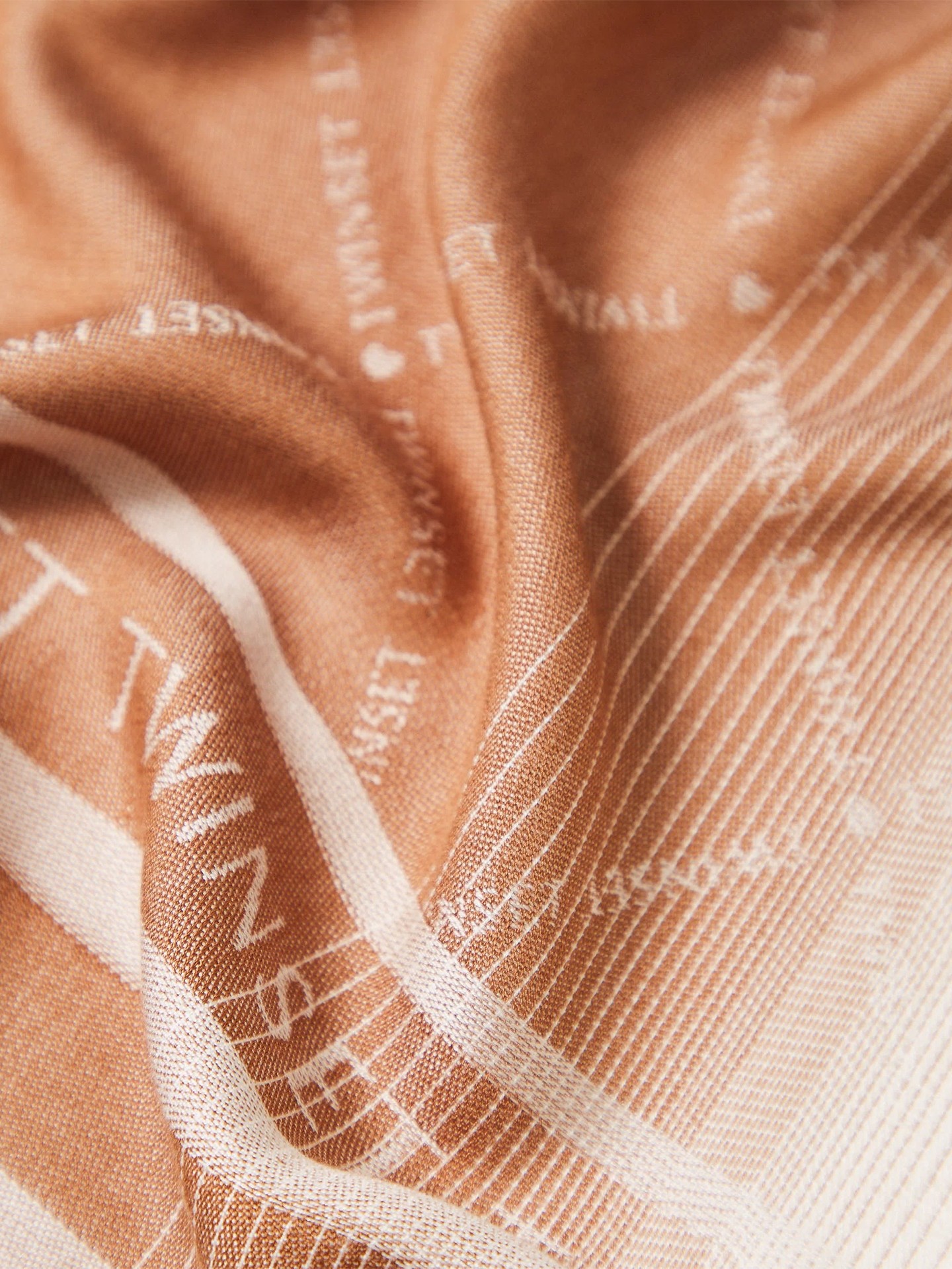Lenço em Jacquard