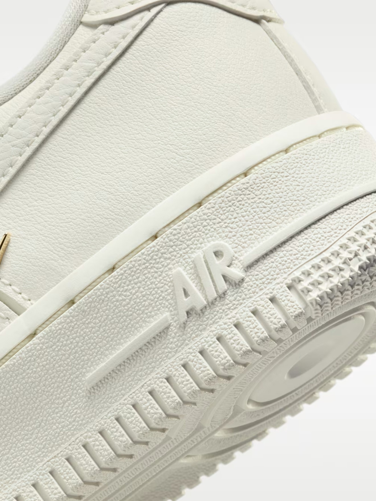 Sapatilhas Air Force 1 LX