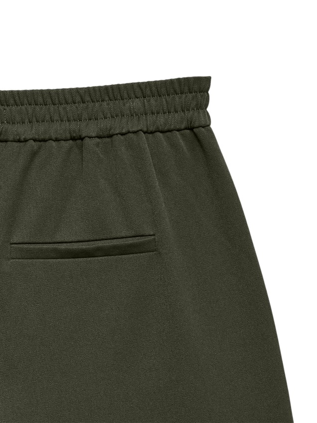 Calças Straight Fit
