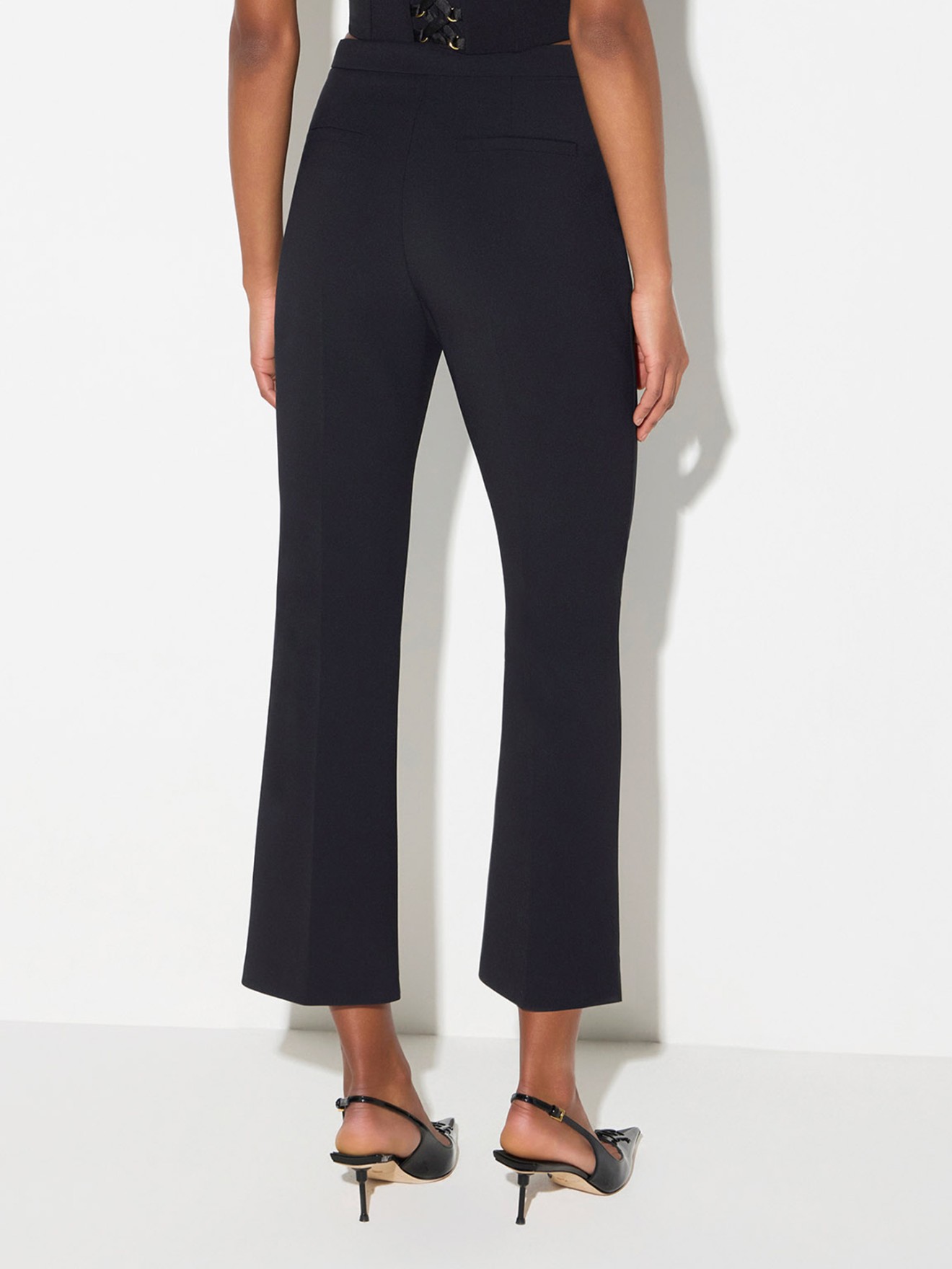 Cal�as Cropped com Cintura Subida