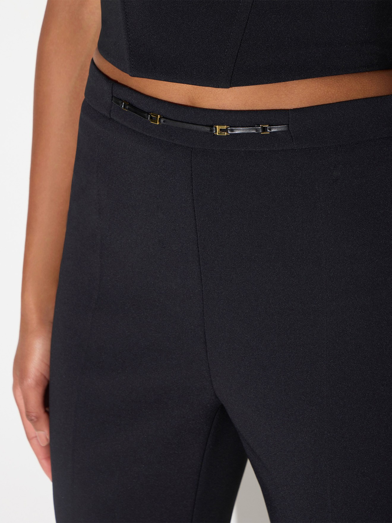 Cal�as Cropped com Cintura Subida