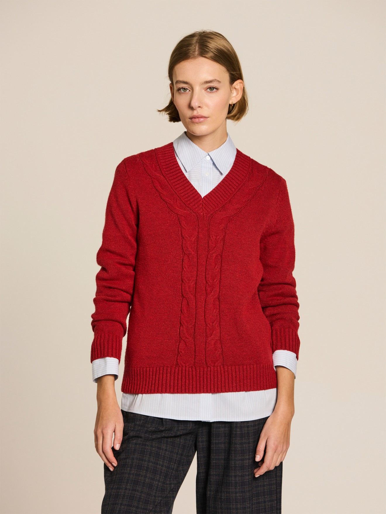 Camisola de Malha com Decote em Bico