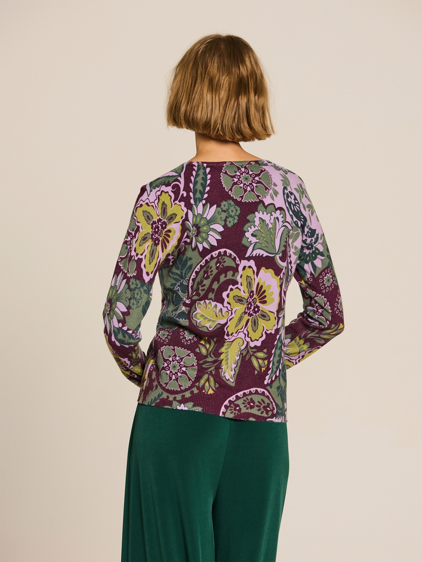 Camisola com Decote em Bico