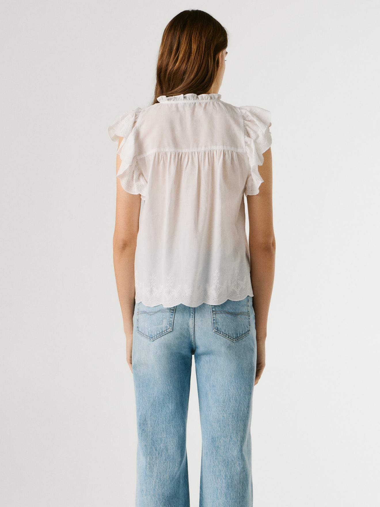 Blusa Fluida com Manga Borboleta