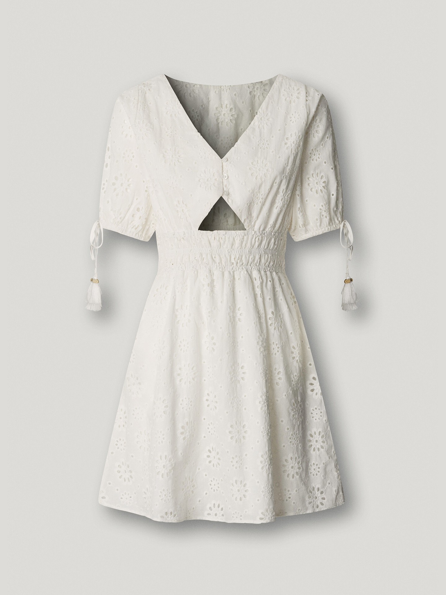 Vestido Curto com Detalhes Abertos